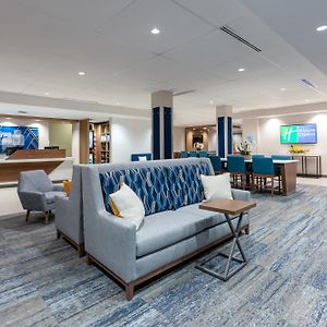 Holiday Inn Express & Suites Vaughan-Southwest By Ihg